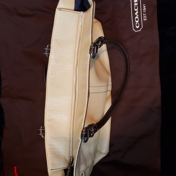 Coach Leather Tan Tote Purse Bag - Picture 4 of 12